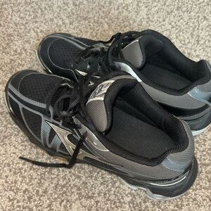 Mizuno Wave Bolt 6 Volleyball Shoes